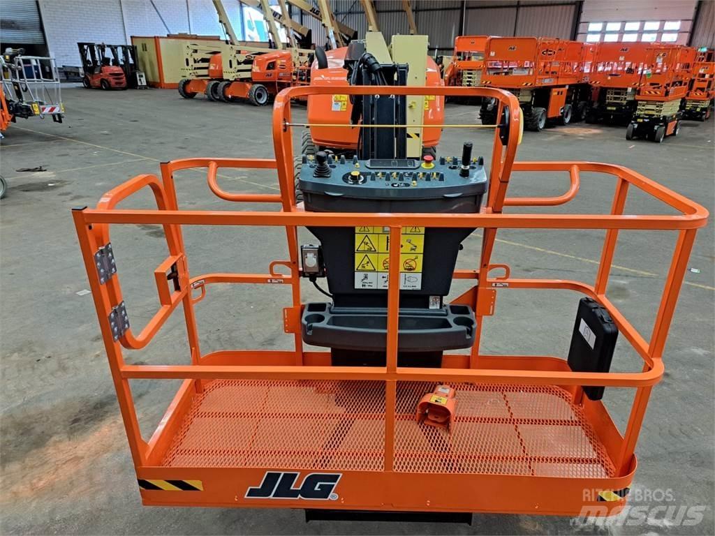 JLG 520AJ (NEW 2024) Karos emelők