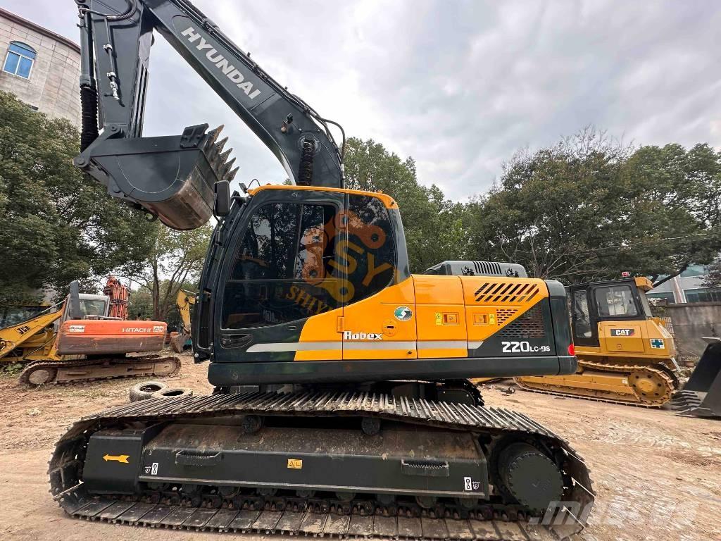 Hyundai Robex 220-9S Lánctalpas kotrók