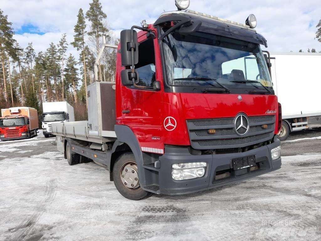 Mercedes-Benz Atego Platós / Ponyvás teherautók
