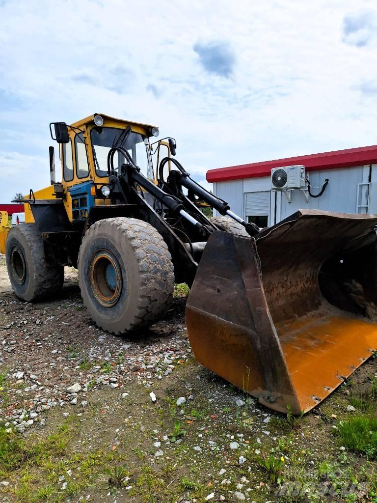 Volvo BM 4600 Gumikerekes homlokrakodók