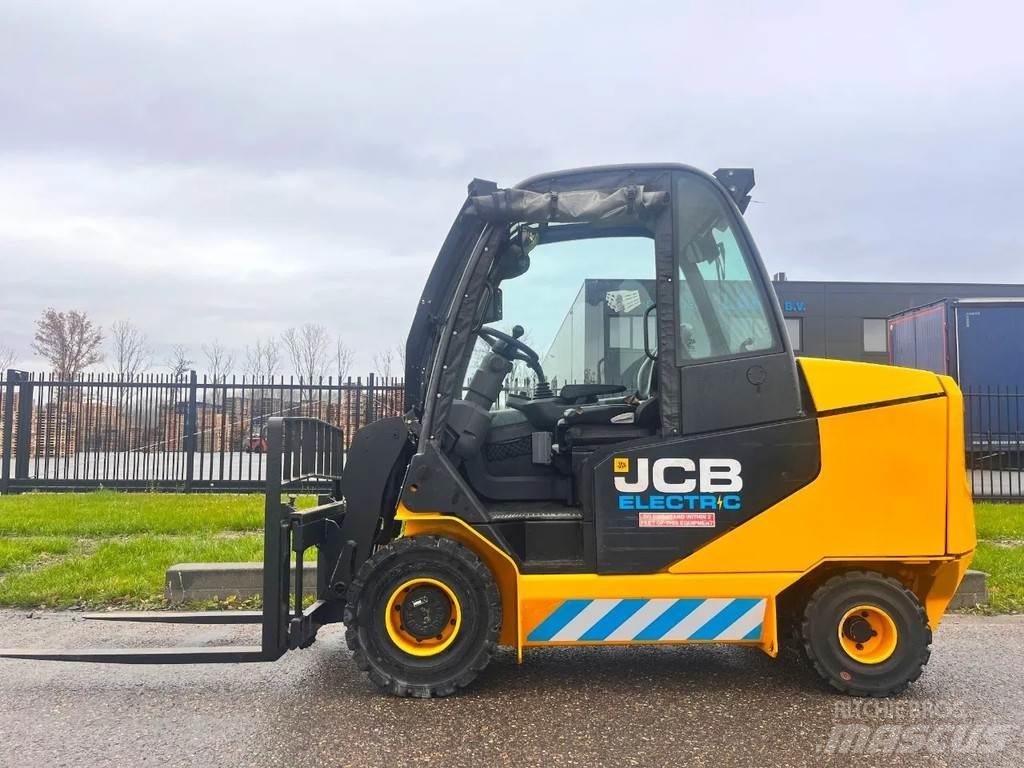 JCB TLT30-19E Teleszkópos gumikerekes rakodók