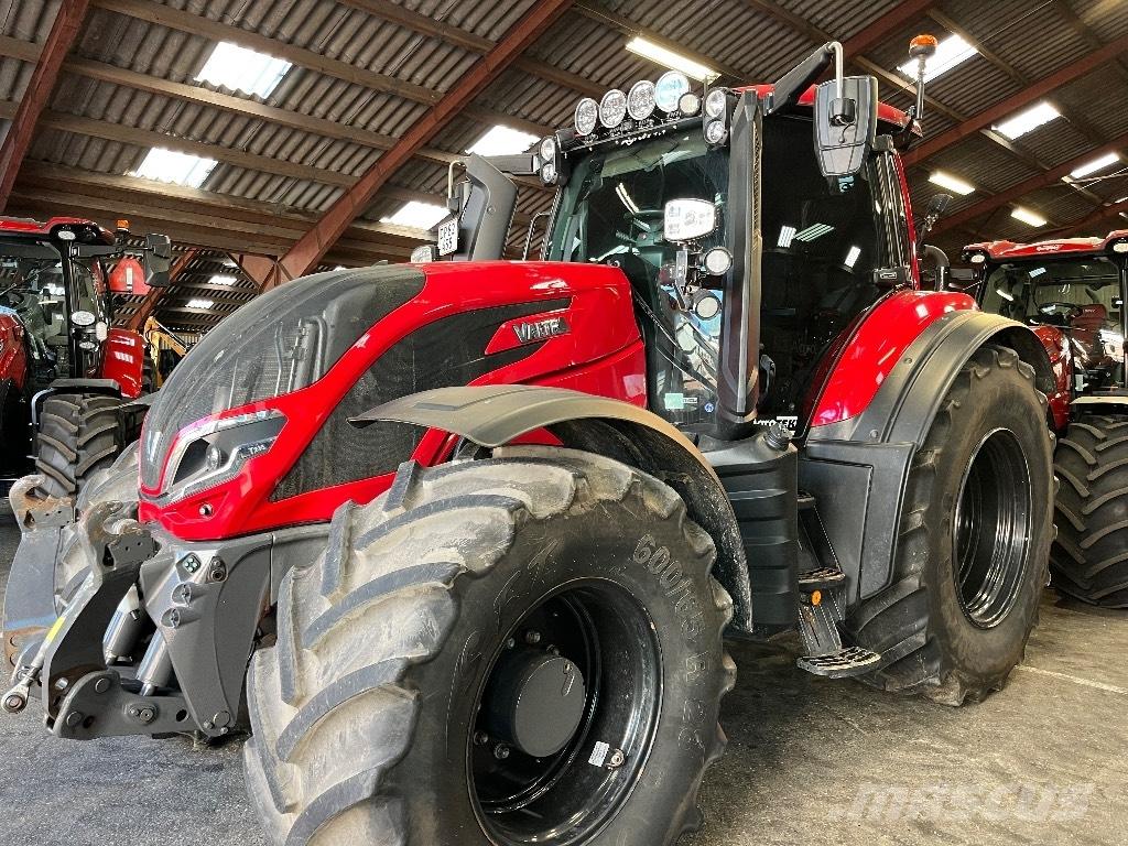 Valtra T235 Traktorok