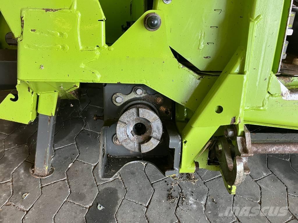 CLAAS Orbis 750 Önjáró szecskázók