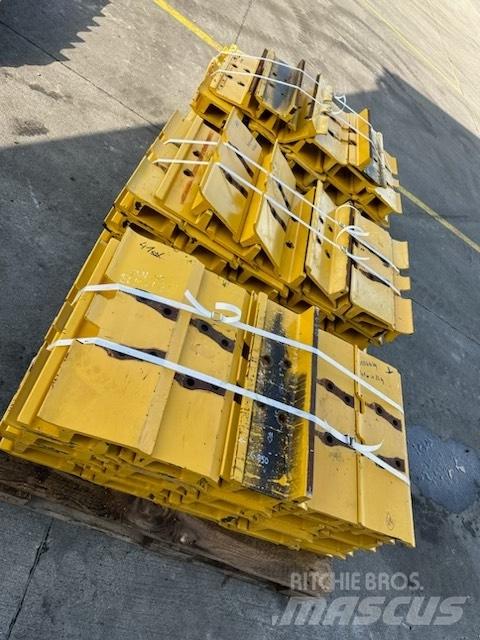 Komatsu d 85 plate Lánctalpak, láncok és futóművek