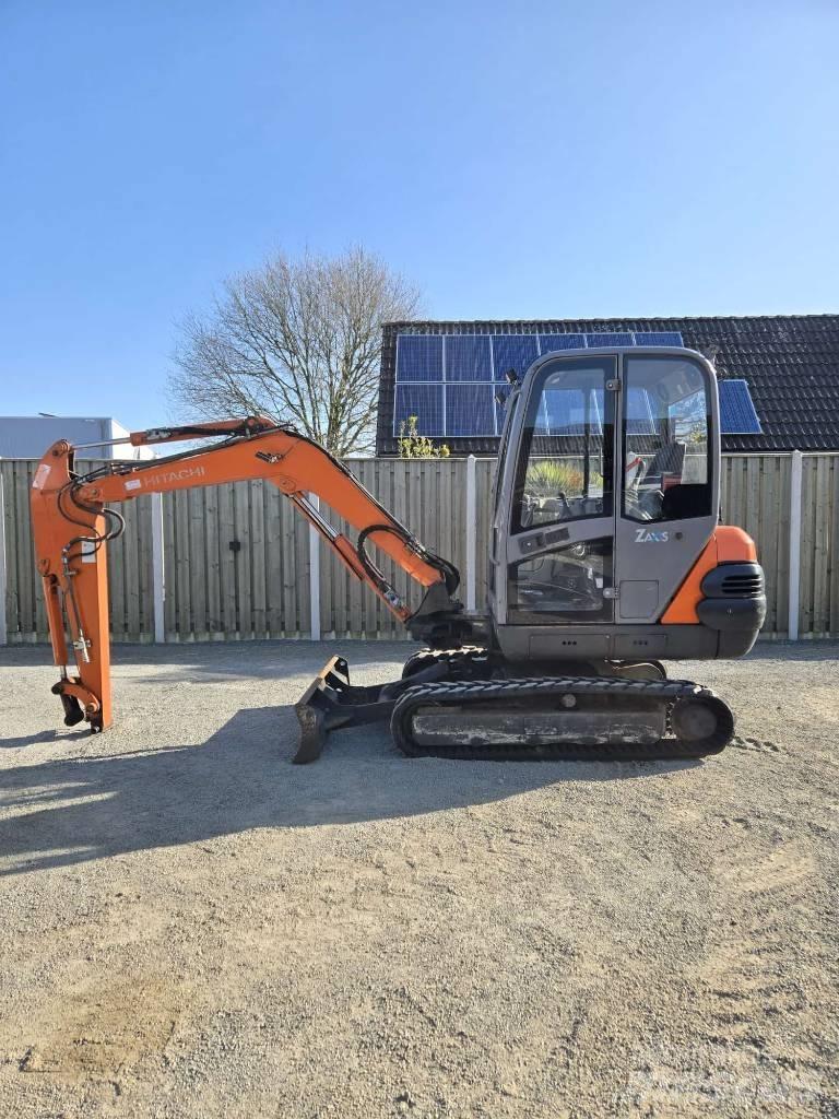 Hitachi ZX 30 Mini kotrók < 7t