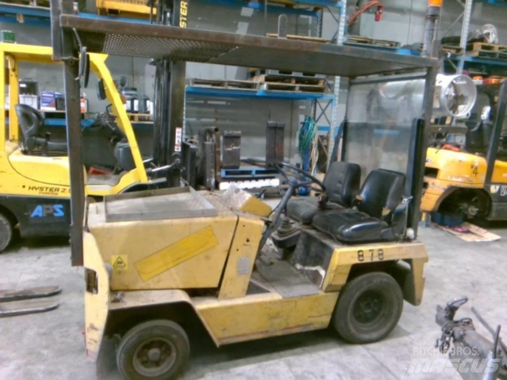 Toyota 2TG10 Vontatótargonca