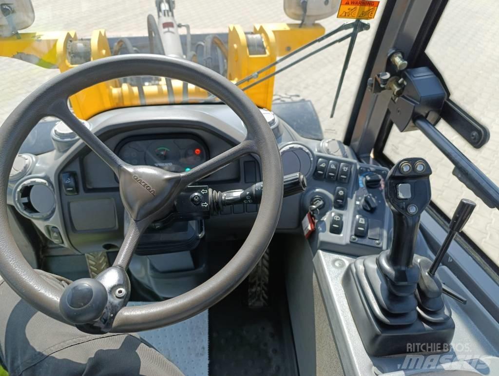 Volvo L 25 F Gumikerekes homlokrakodók