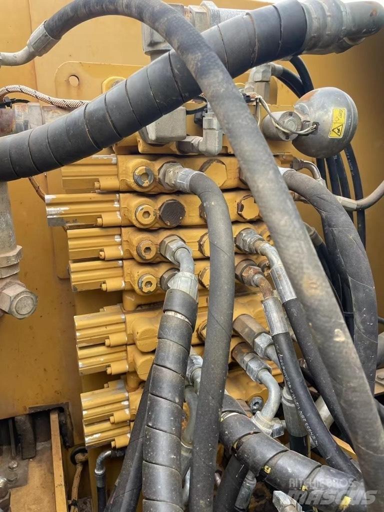 CAT 307 D Lánctalpas kotrók