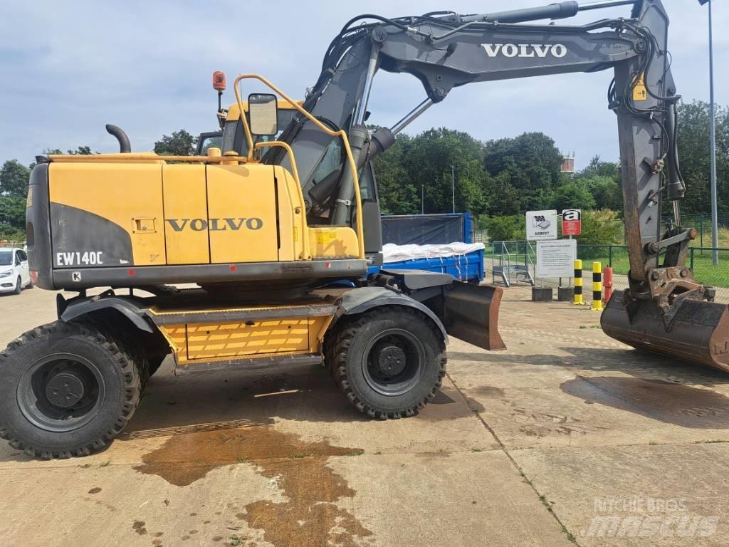 Volvo EW 140 C Gumikerekes kotrók
