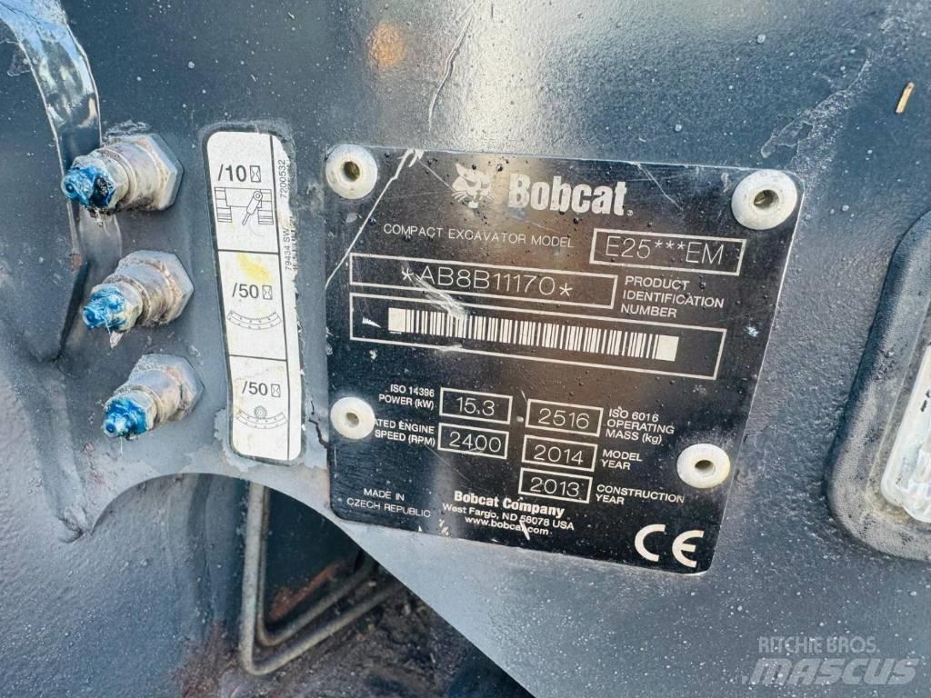Bobcat E 25 Mini kotrók < 7t