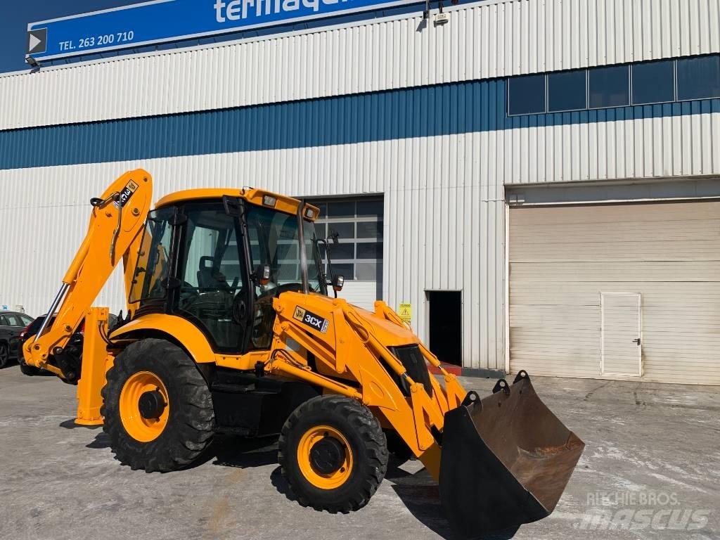 JCB 3 CX Gumikerekes kotrók