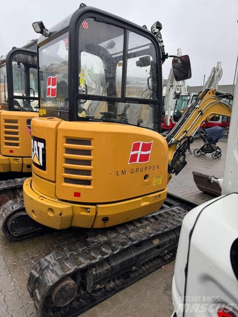 CAT 302.7 D Mini kotrók < 7t