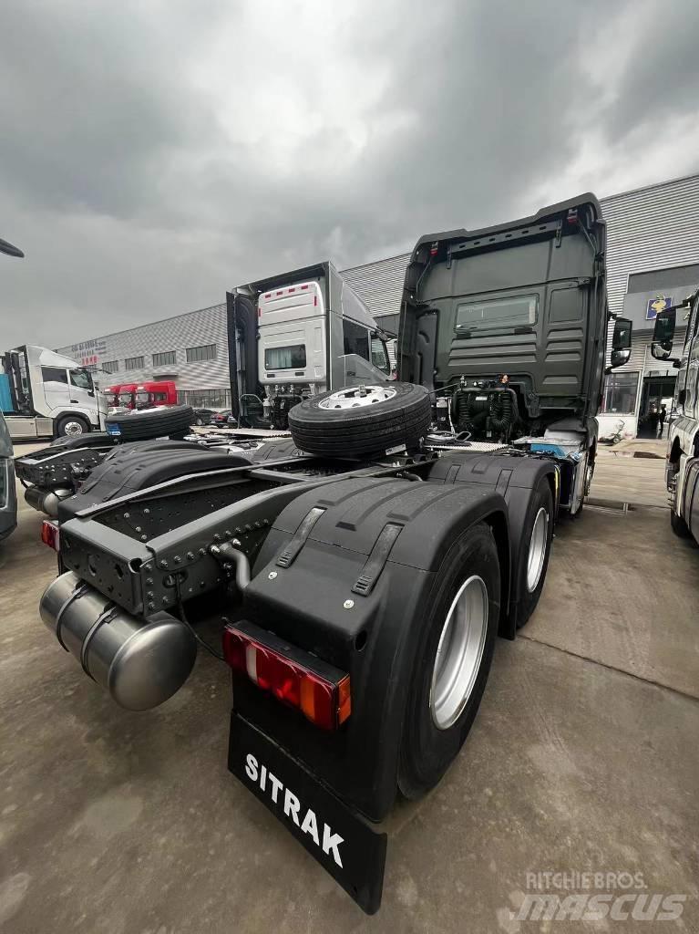 Sinotruk C9H Nyergesvontatók