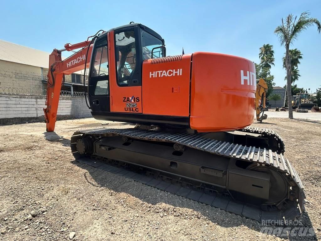 Hitachi ZX 225 Lánctalpas kotrók