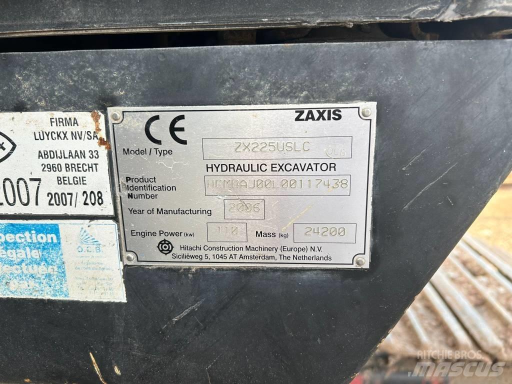 Hitachi ZX 225 Lánctalpas kotrók