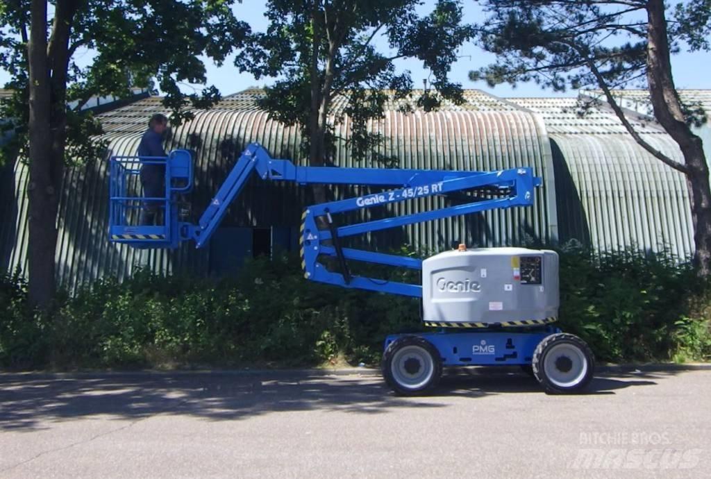 Genie Z45/25JRT Karos emelők