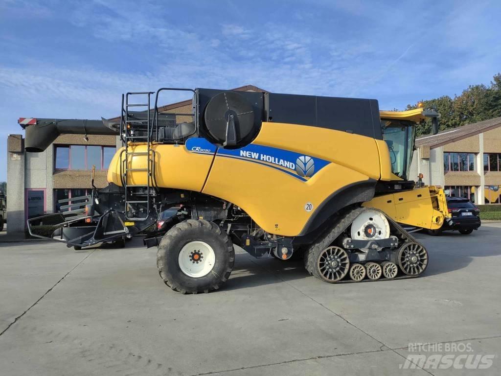 New Holland CR 9090 Kombájnok