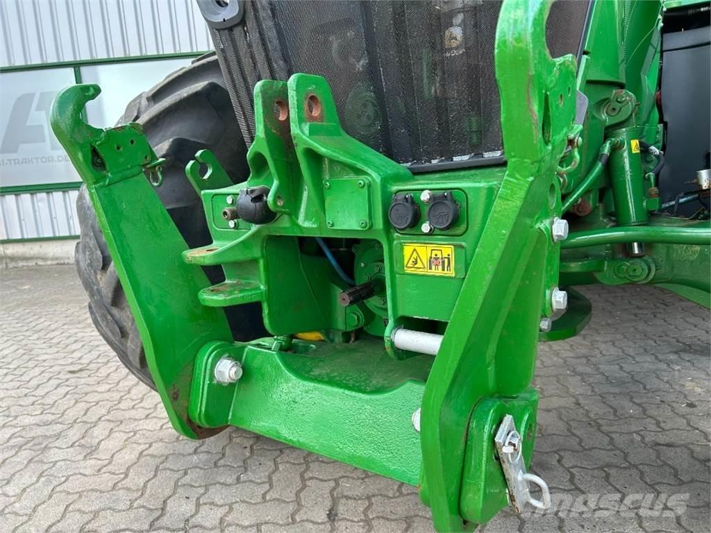 John Deere 7250R Traktorok