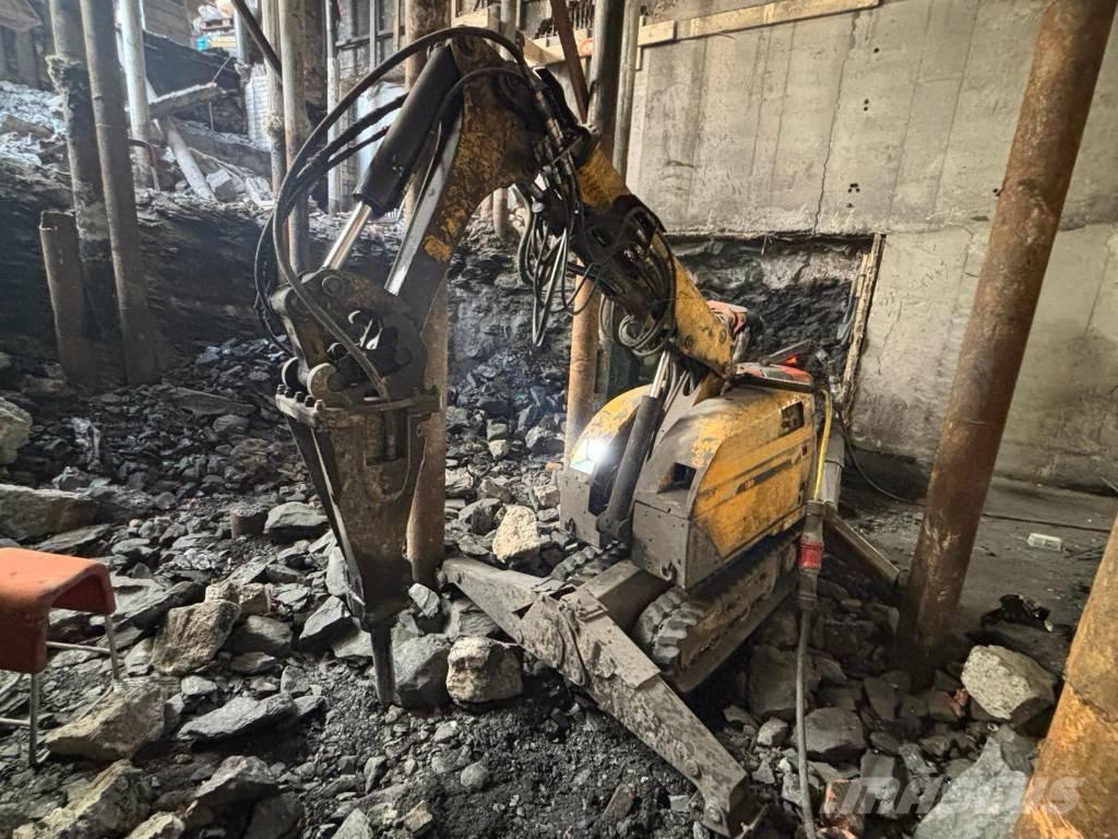 Brokk 180 Bontásra használt kotrók