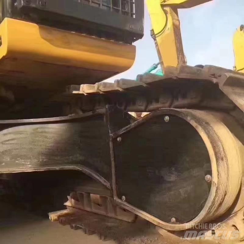 CAT 340 Lánctalpas kotrók