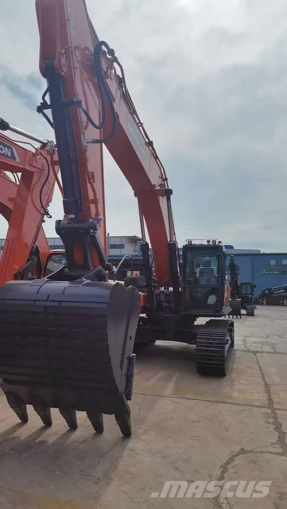 Develon DX 360LCA-7B Lánctalpas kotrók