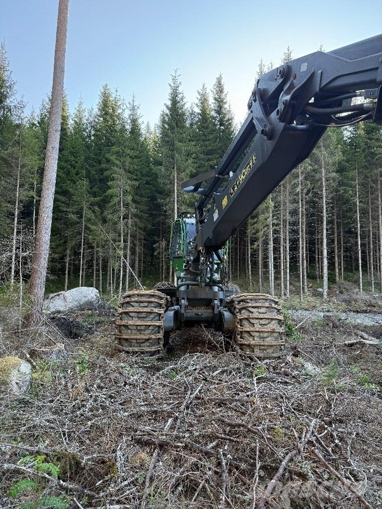 John Deere 1470 G Betakarítók