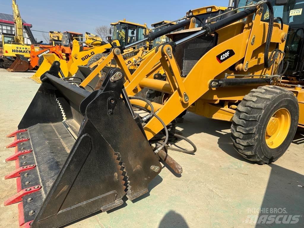 CAT 420 F ST Kotrórakodók