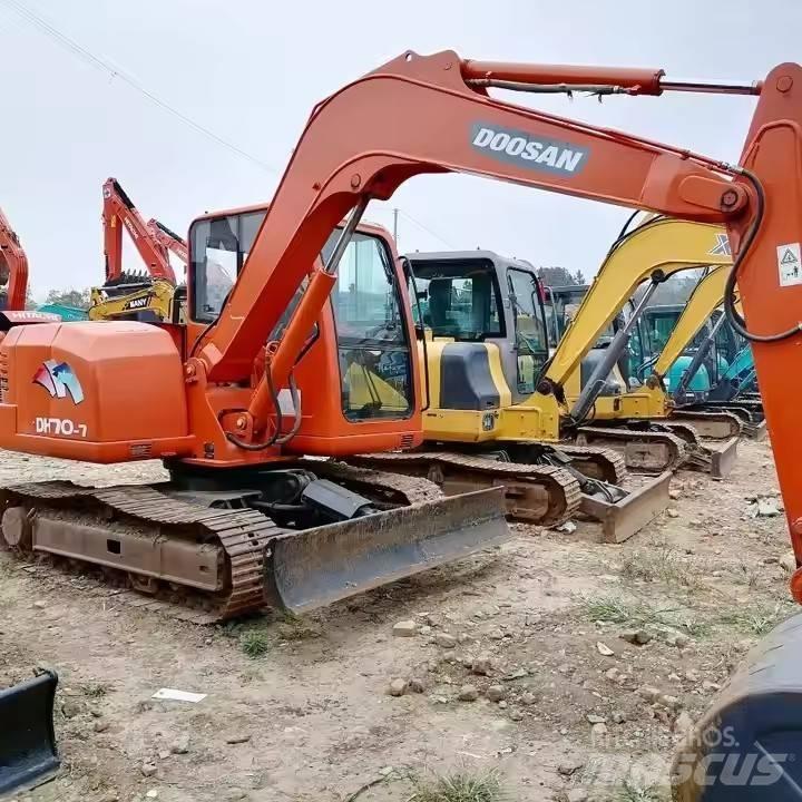 Doosan DH70-7 Lánctalpas kotrók