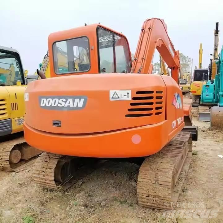 Doosan DH70-7 Lánctalpas kotrók
