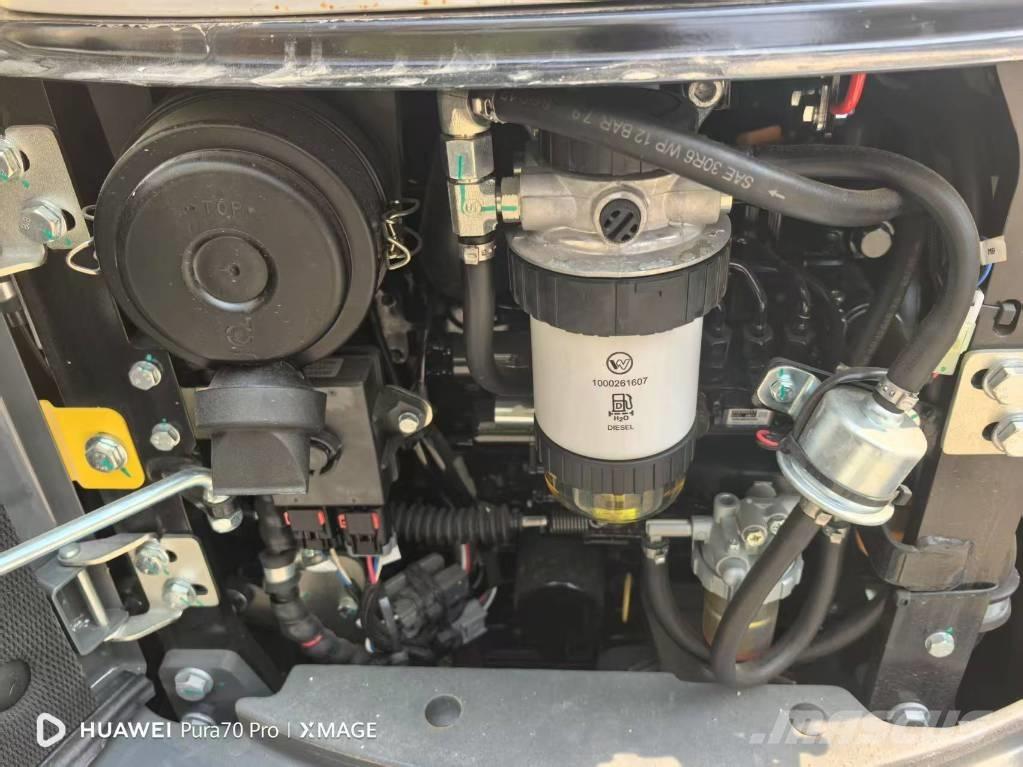 Wacker Neuson EZ 20 Lánctalpas kotrók