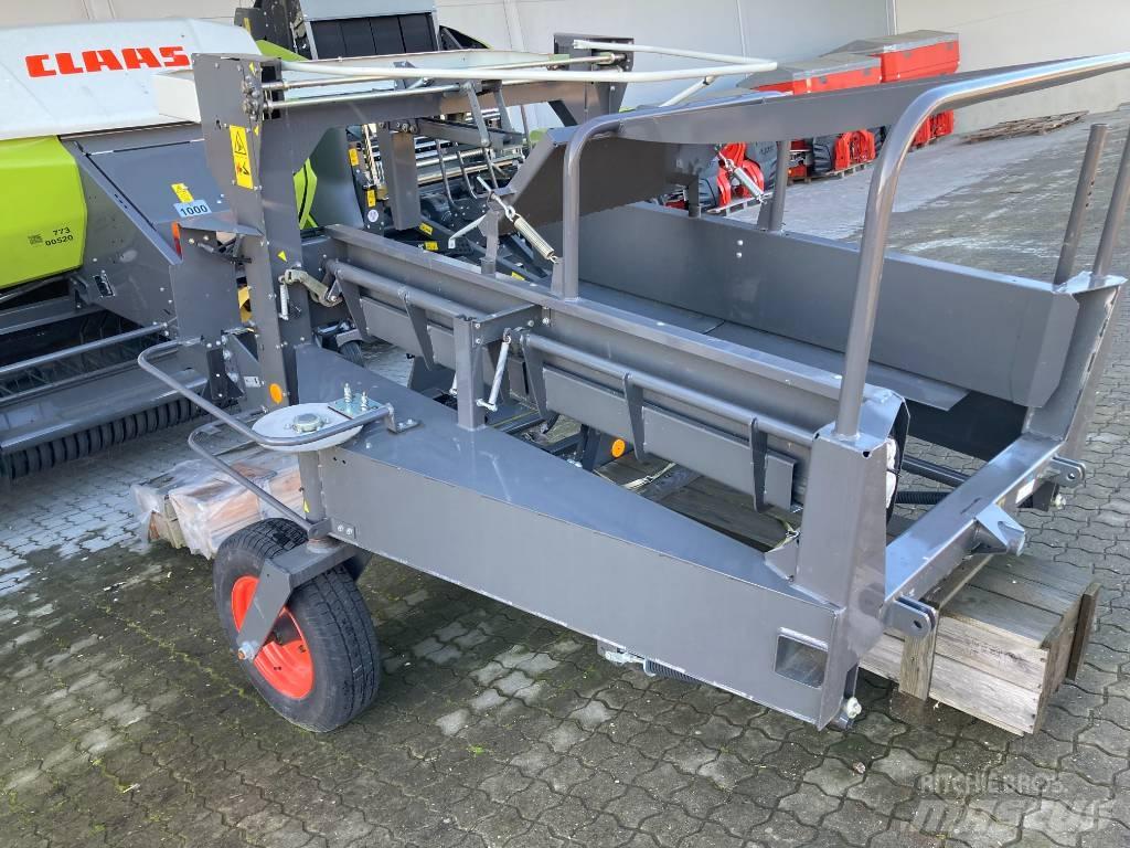 CLAAS 4000 Szögletes bálázók