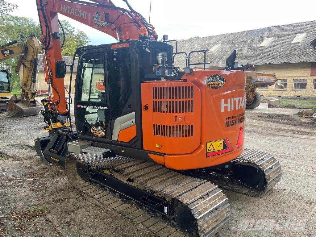 Hitachi ZX 135 US-7 Lánctalpas kotrók