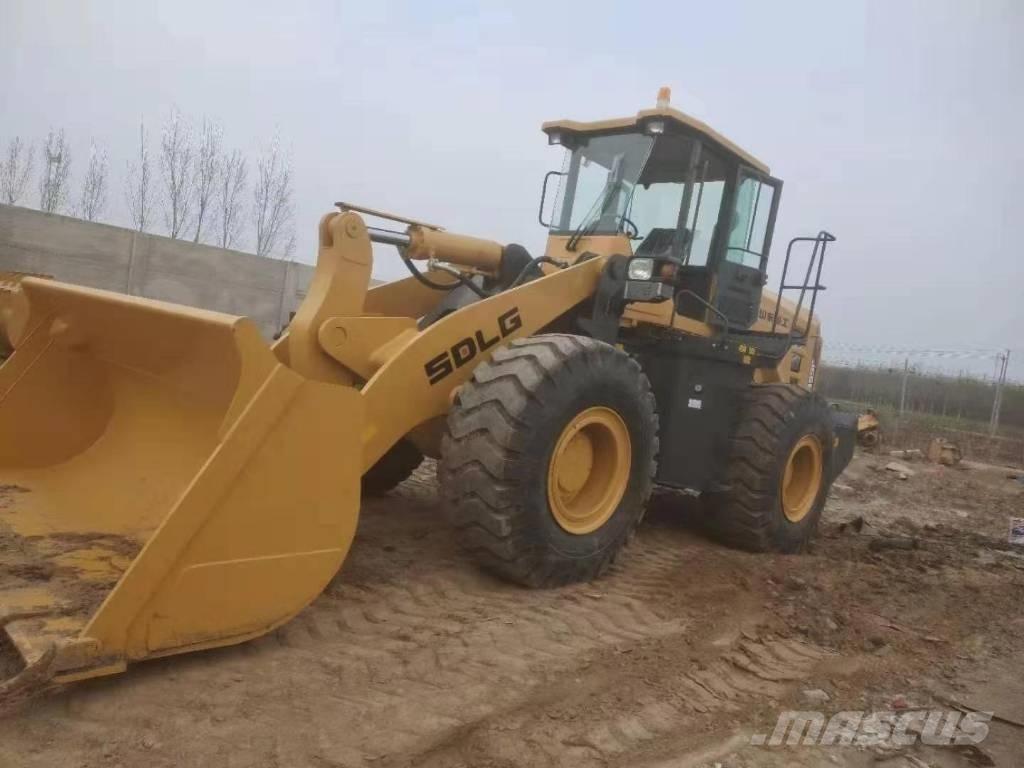 SDLG LG 955 F Gumikerekes homlokrakodók