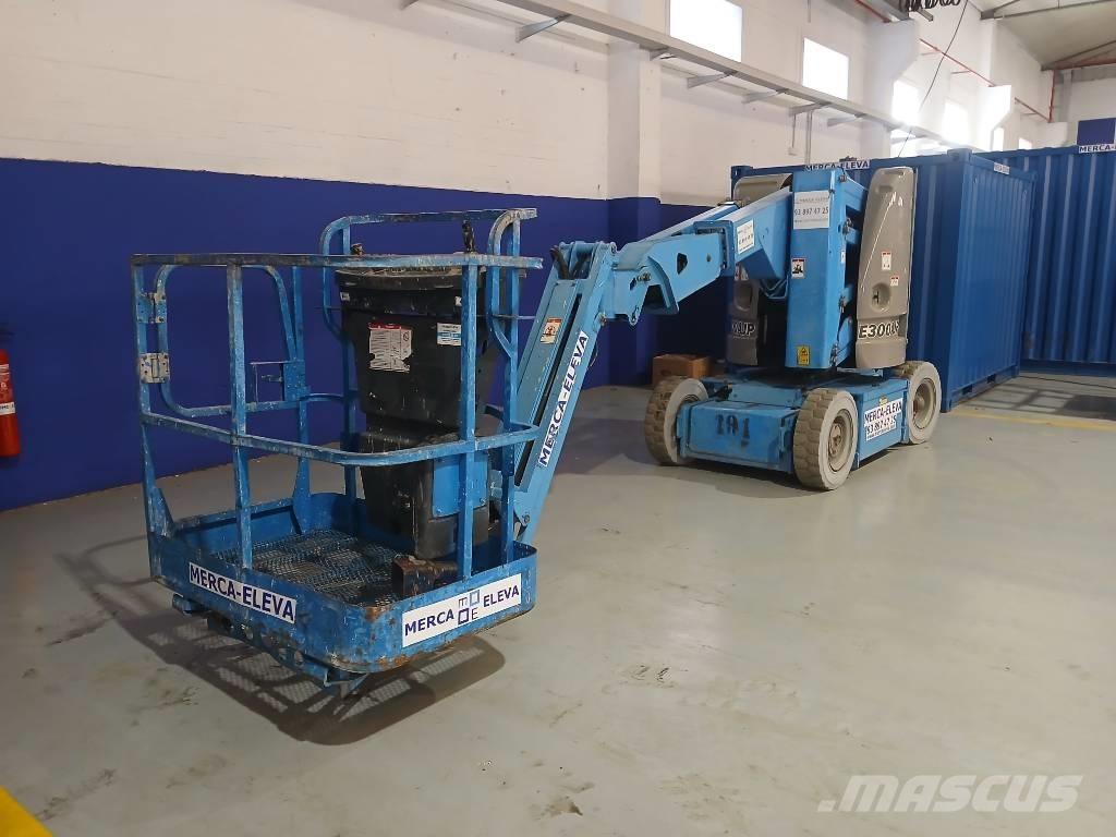 JLG E 300 AJP Karos emelők