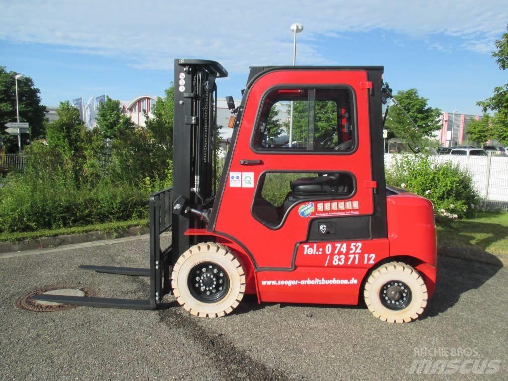 EP EFL 252 Elektromos targoncák