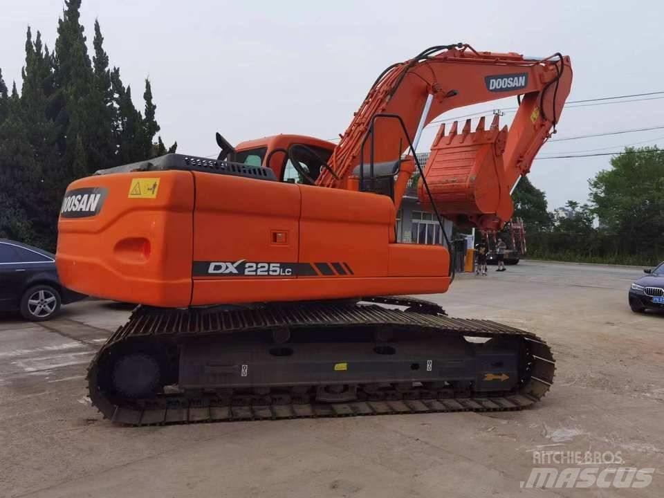 Doosan dx225 Lánctalpas kotrók