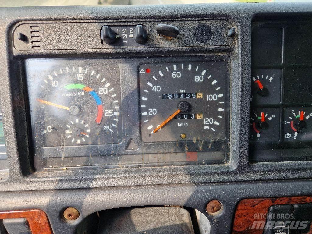 Volvo NH12.460 Nyergesvontatók