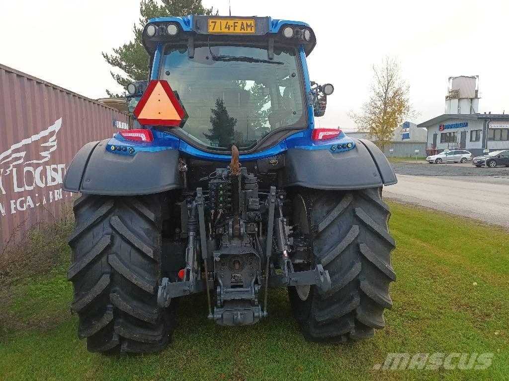 Valtra N174 E versu Traktorok
