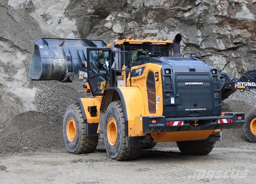 Hyundai HL 975 ACVT Gumikerekes homlokrakodók