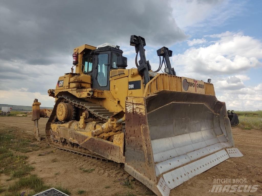 CAT D 9 R lánctalpas dózerek