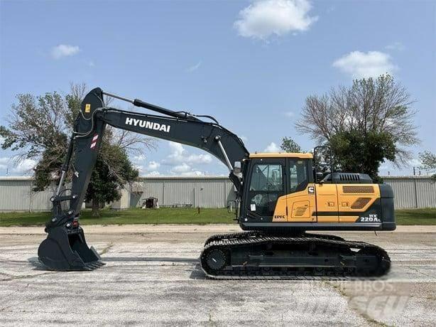 Hyundai HX 220 Lánctalpas kotrók