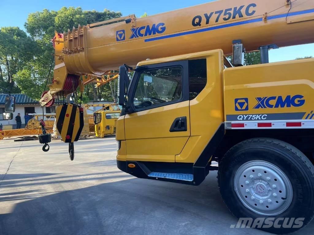 XCMG QY70KC Mobil daruk