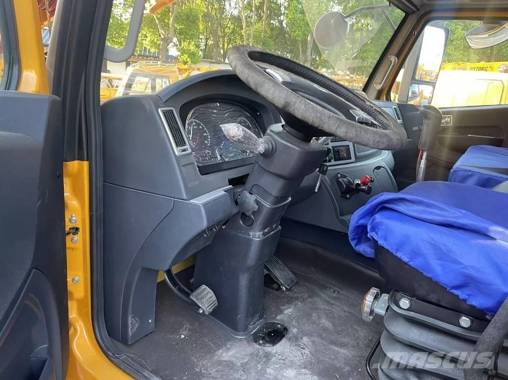 XCMG QY70KC Mobil daruk