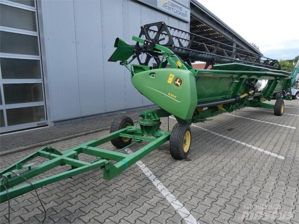 John Deere 635R Betakarító fejek
