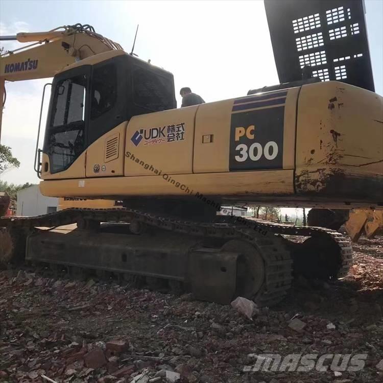 Komatsu 300 Lánctalpas kotrók