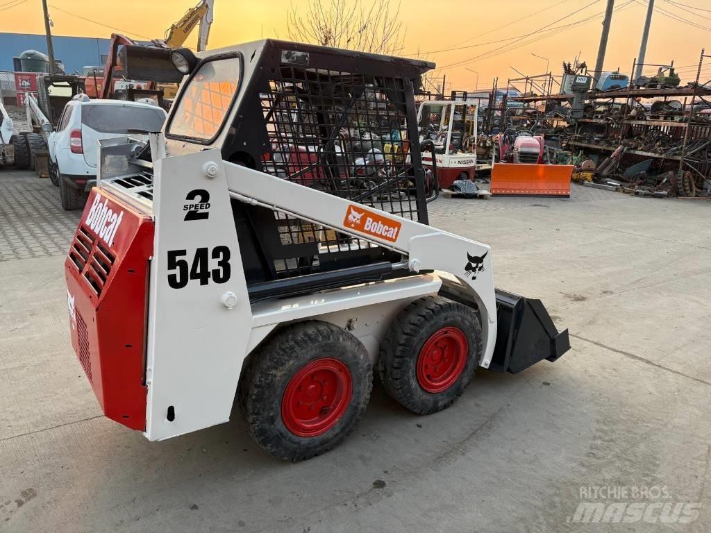 Bobcat 543 Kompaktrakodók