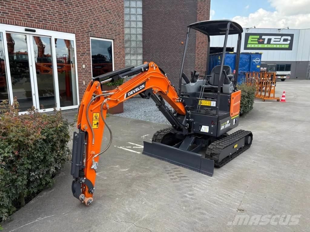 Develon DX20ZE Mini kotrók < 7t
