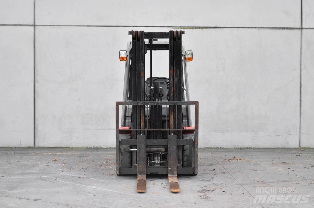 Manitou MI 30 D Dízel targoncák