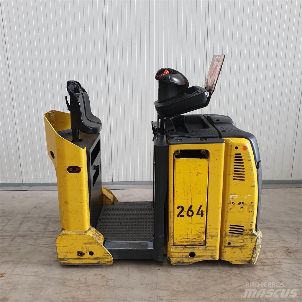 Linde P30C Vontatótargonca