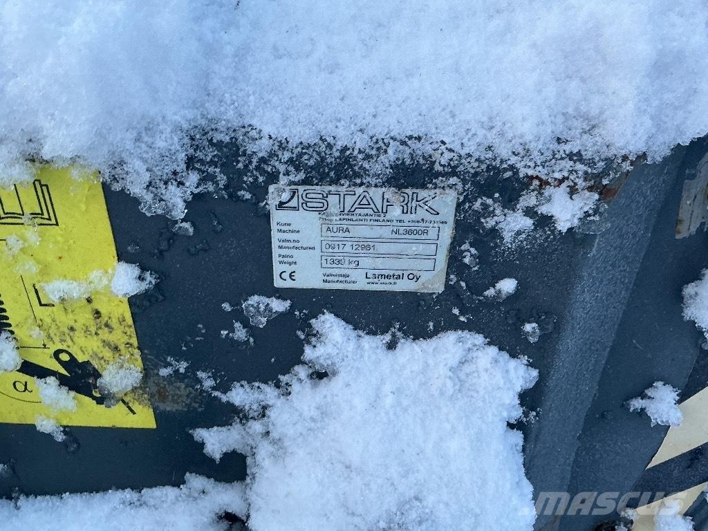 Stark NL3600R Hóeltakarítók